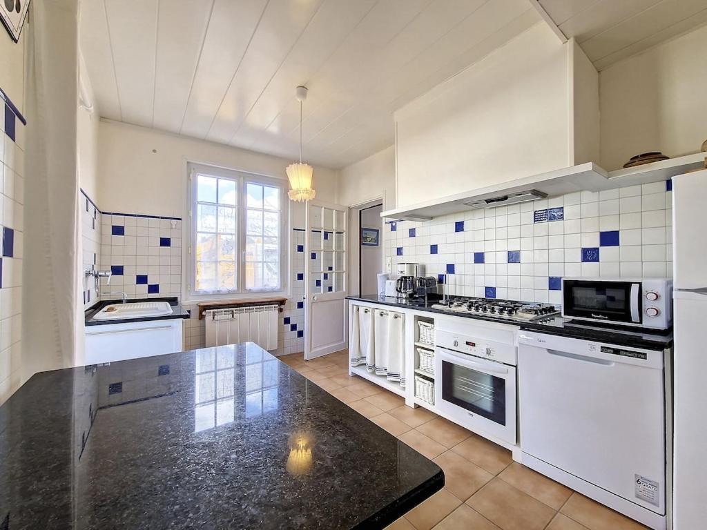 Maison Au Coeur D'Arcangues, Proximite De Biarritz Luaran gambar